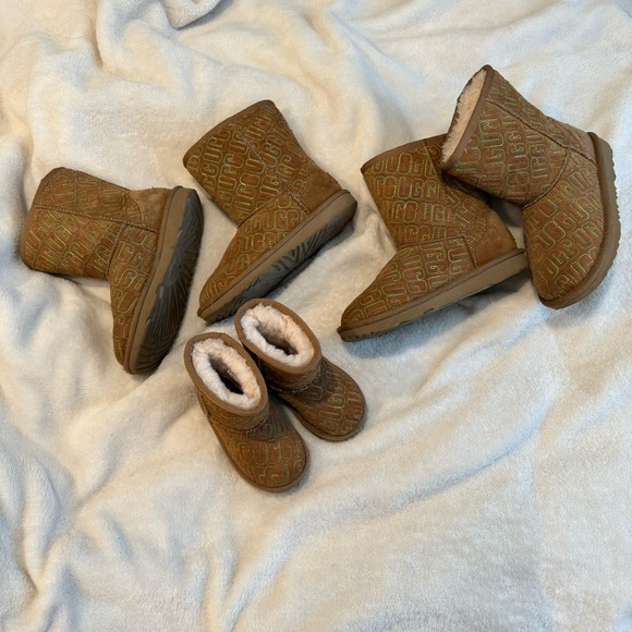 {UGG} Kids boots- Sold Separately - Picture 1 of 11